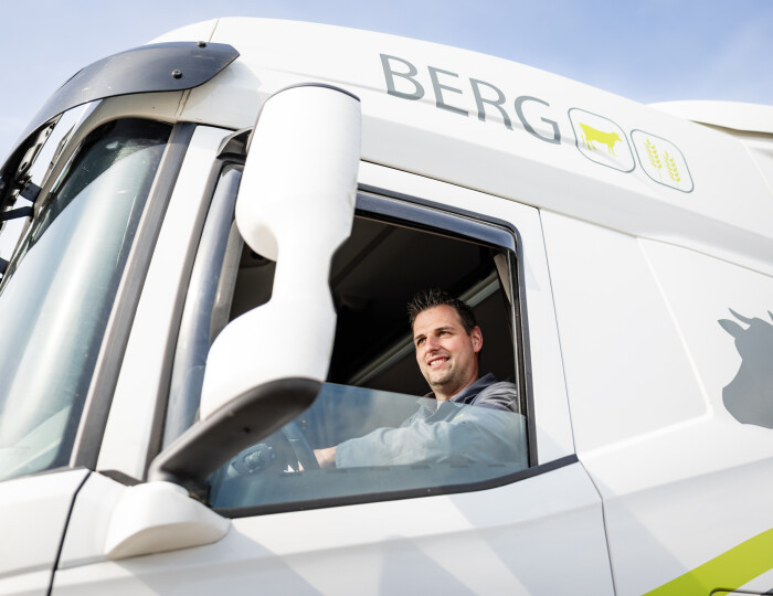 Chauffeur kieptrailer